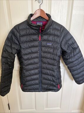 Patagonia Kids Black Puffer Jacket with Pink Accents